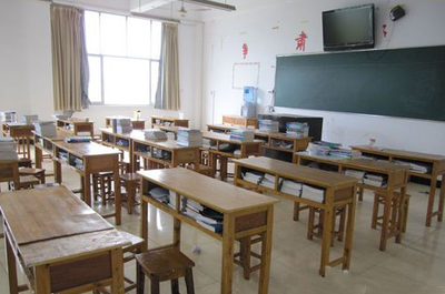 重慶魚(yú)洞衛(wèi)校2022年學(xué)費(fèi)標(biāo)準(zhǔn)與多媒體教學(xué)設(shè)備配備情況簡(jiǎn)介